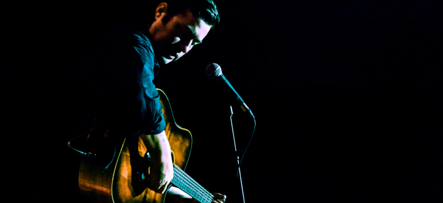 THE MAN IN BLACK RETURNS